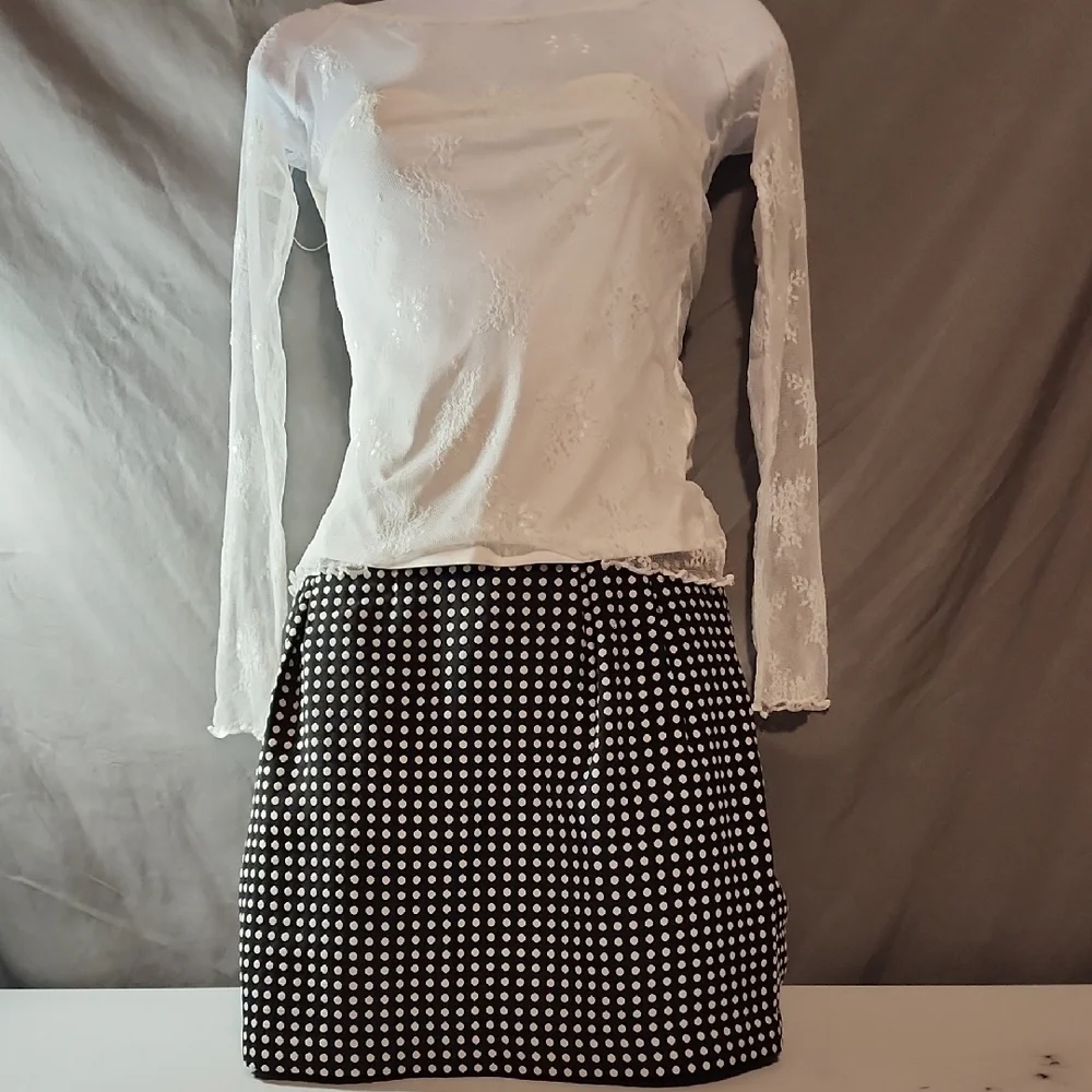 The Limited Trendy Black and White Pleated Pencil Skirt In Size 6